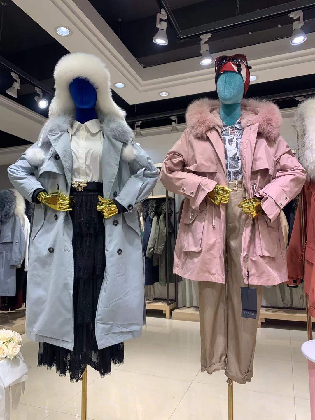 欧时力直播带货当季新款品牌女装尾货广州那里有货源  品牌折扣女装尾货批发  女装库存尾货批发  厂家直批
