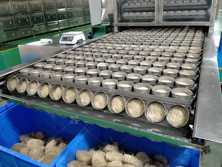 速食酸辣粉加工厂用设备，丽星方便粉丝生产线制造商
