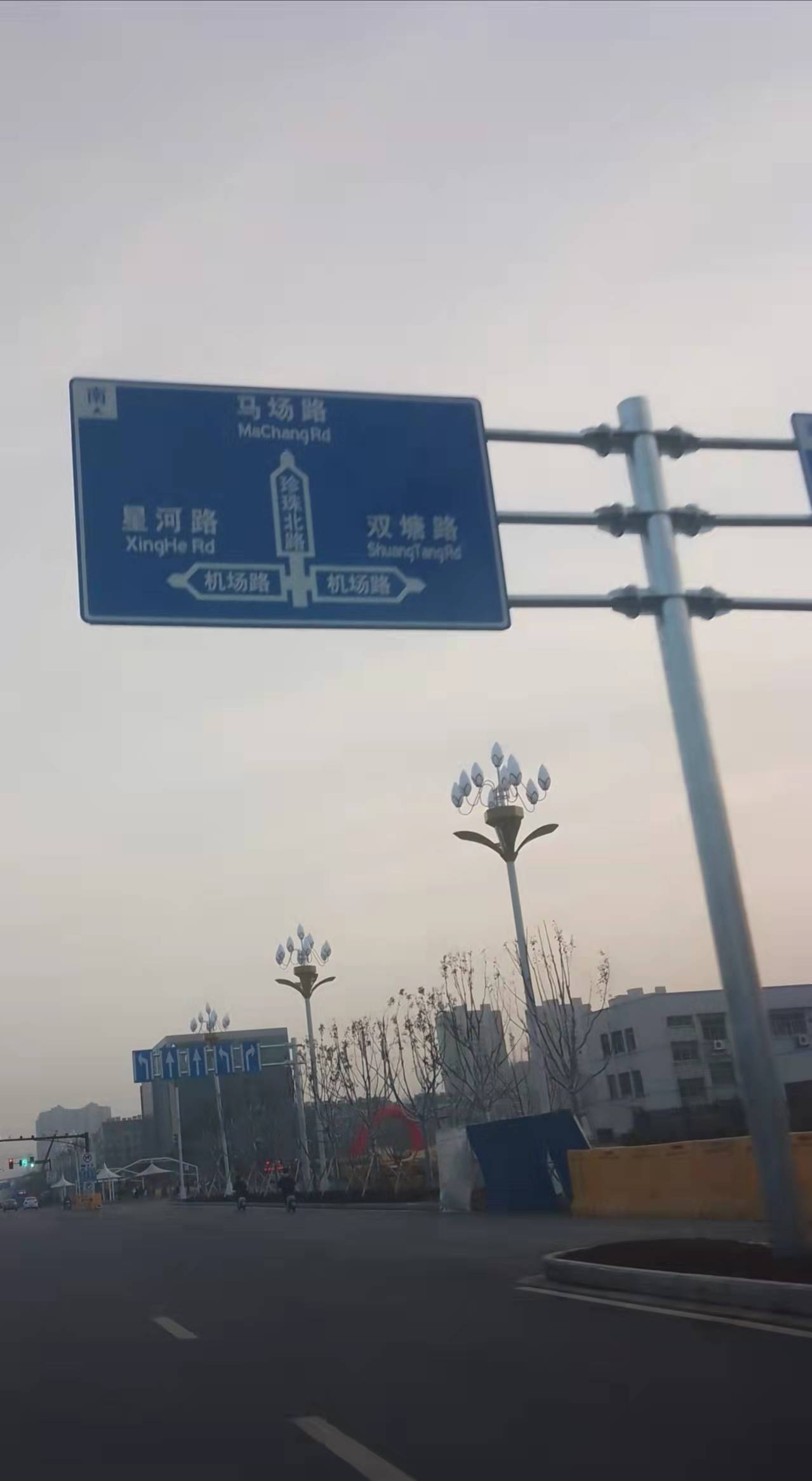 南京达尊2022道路交通标志标牌的主要作用  南京道路划线  南京厂区划线  南京停车场划线