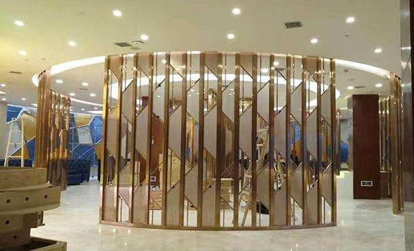 不锈钢屏风隔断_镂空屏风家用客厅中式玄关隔断  不锈钢花格  新中式屏风