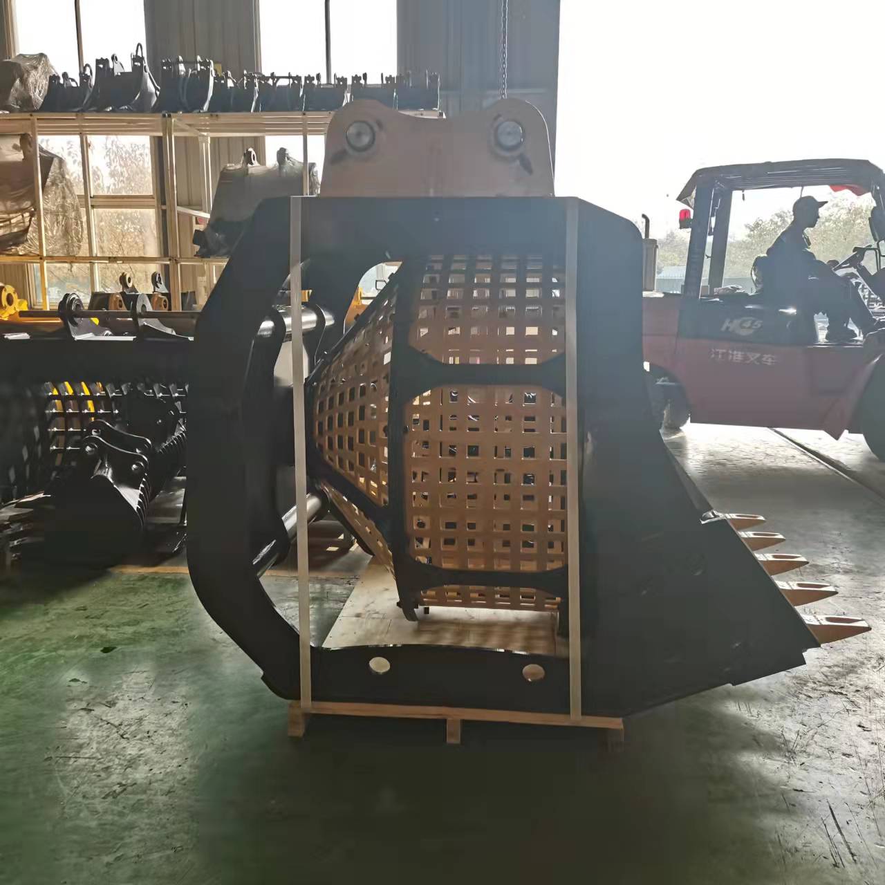 斗山260旋转分离回填洗沙斗  旋转液压筛斗  斗山260液压转筛  挖机洗沙筛斗可定做