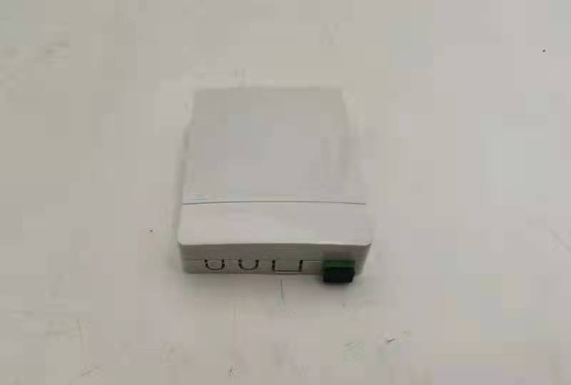2口光纤信息配线盒白色光纤面板皮线桌面盒SC光缆