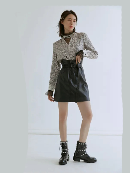 高端 品牌思慕缇秋冬电商女装折扣尾货库存批发  女装尾货批发  女装库存尾货批发