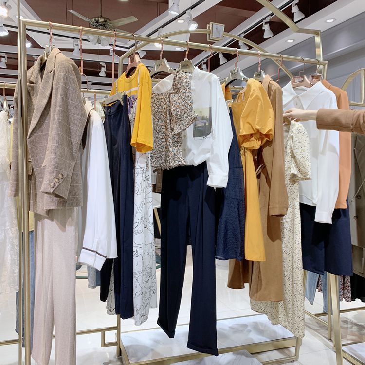 伊芙丽春夏品牌女装折扣 摩安珂女装艾沸衬衫外贸尾单  伊芙丽春夏装
