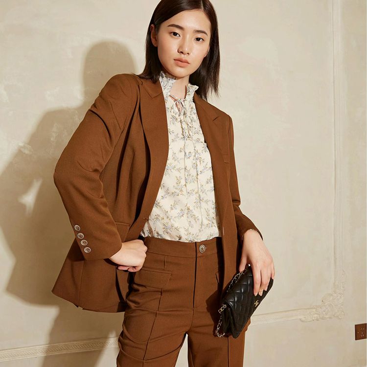 折扣女装品牌昆诗兰春 谜后女装凯迪米拉上衣批发  女装批发