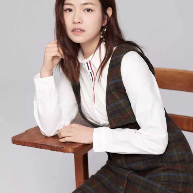水云间春夏女装折扣品牌 缎面桑蚕丝女装分份批发