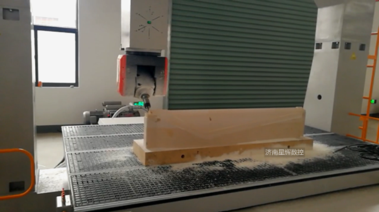 牛哄哄的碳纤维五轴雕刻机E9-2030值得了解一下  碳纤维五轴cnc  碳纤维五轴机床