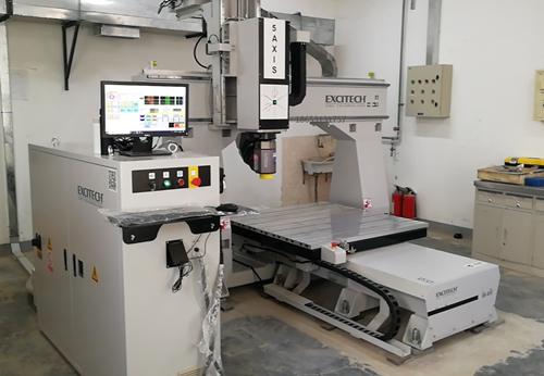 牛哄哄的碳纤维五轴雕刻机E9-2030值得了解一下  碳纤维五轴cnc  碳纤维五轴机床