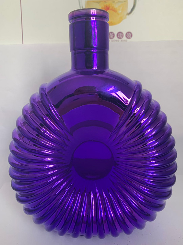 洋酒瓶烤漆厂，洋酒瓶喷漆厂，洋酒瓶喷涂厂，酒瓶电镀厂