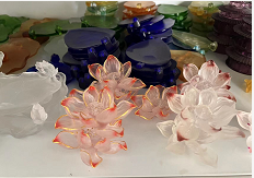 琉璃饰品，玻璃加工厂，琉璃工艺品，琉璃关公