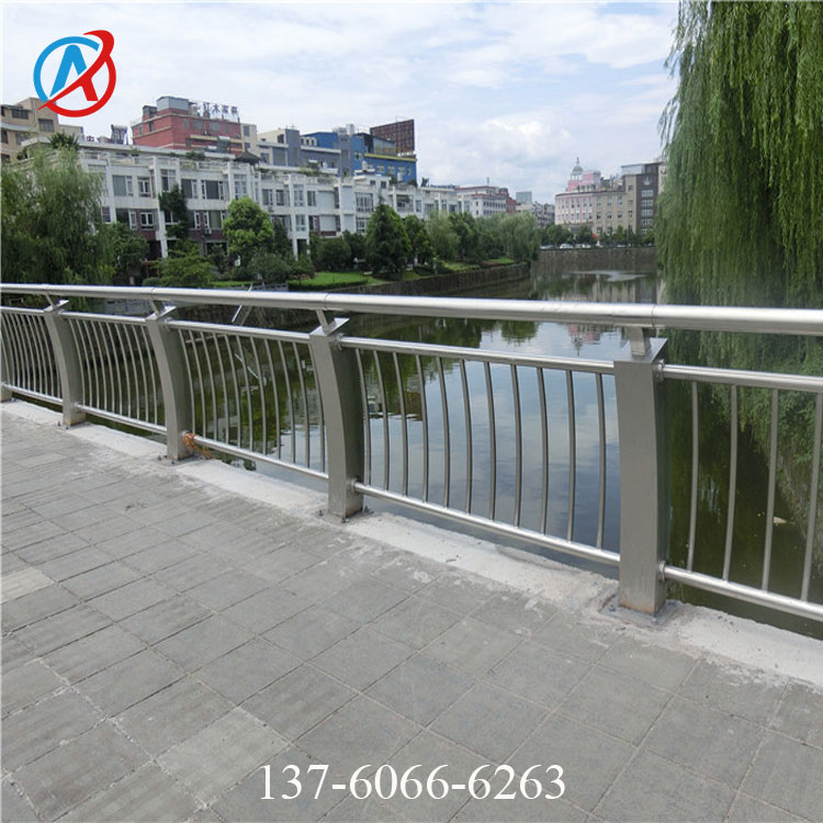 汕头桥梁防撞栏杆厂家 景观栅栏常规尺寸标准  河道防护栏杆