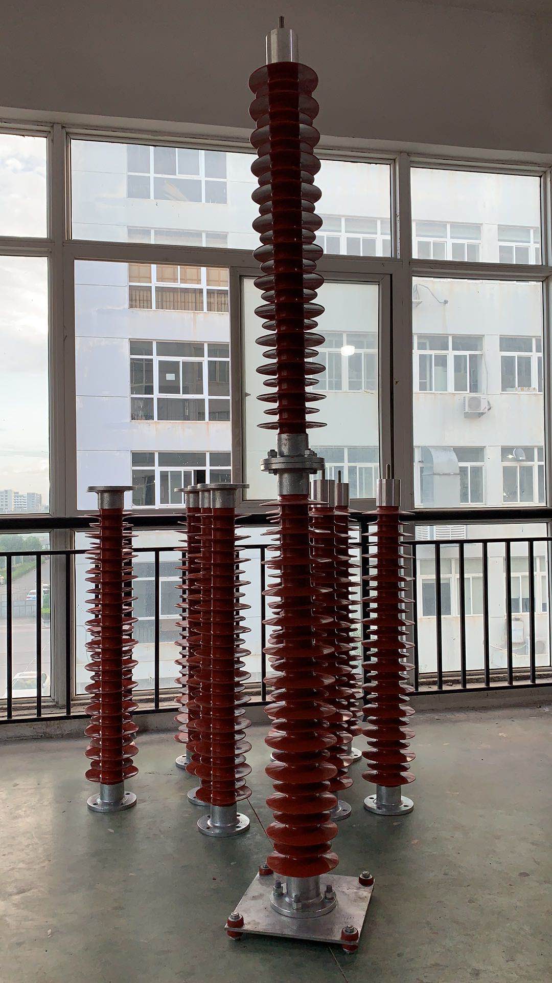 供应220KV氧化锌避雷器YH10W-200/520  电站型避雷器  线路型避雷器