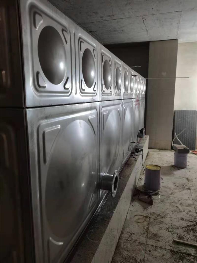 供应玻璃钢水箱生产厂家 济南玻璃钢水箱  青岛玻璃钢水箱  潍坊玻璃钢水箱厂家