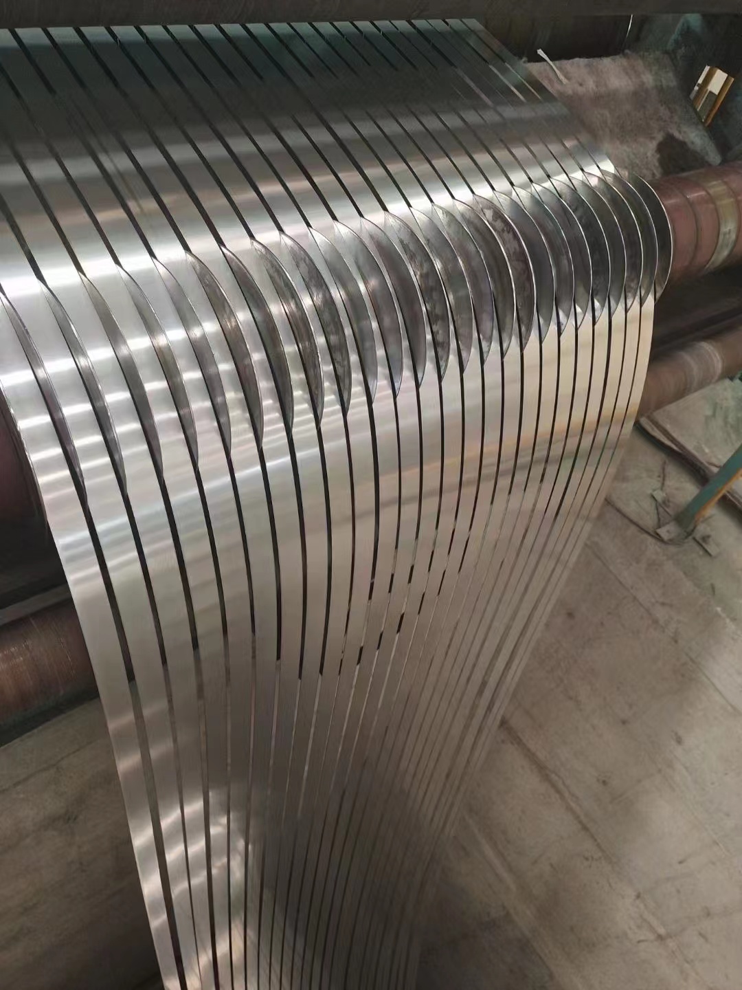 304不锈钢钢带12x0.08mm价格