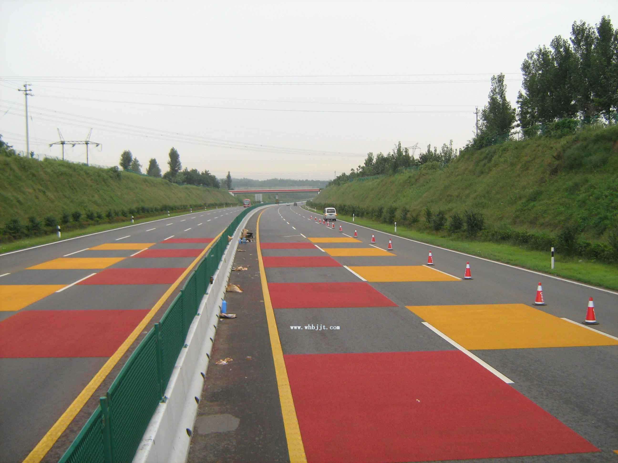 南京道路划线 达尊彩色防滑路面主要性能  南京地坪  南京停车场划线