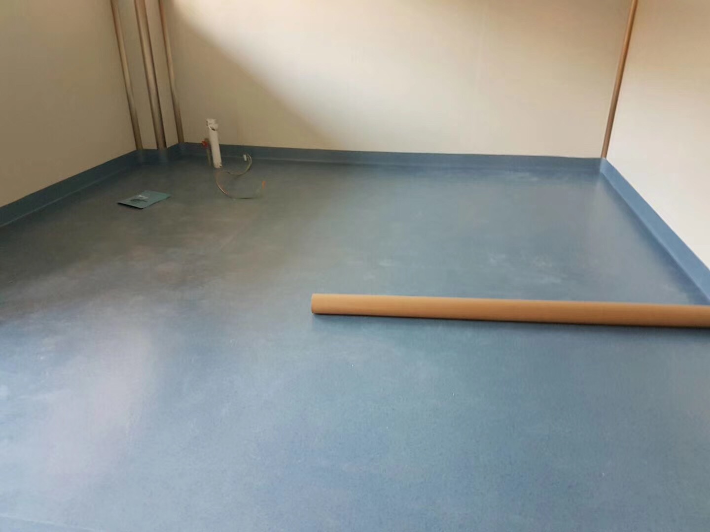 崇左南宁同质透心PVC胶地板出厂价工厂直营  pvc胶地板  同质透心胶地板  运动地板
