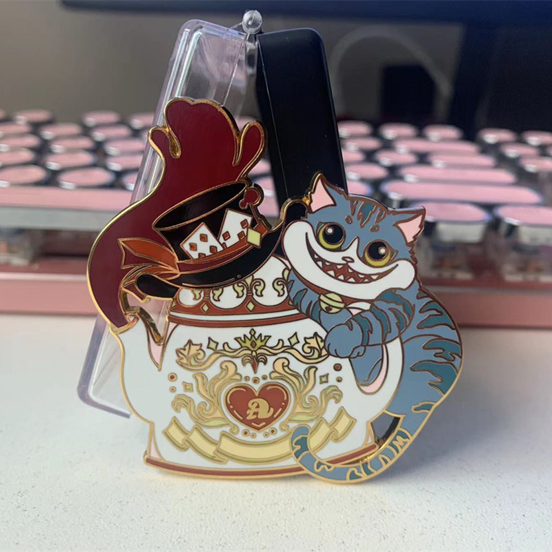 仿珐琅金属徽章兔子冰淇淋胸针生产定做