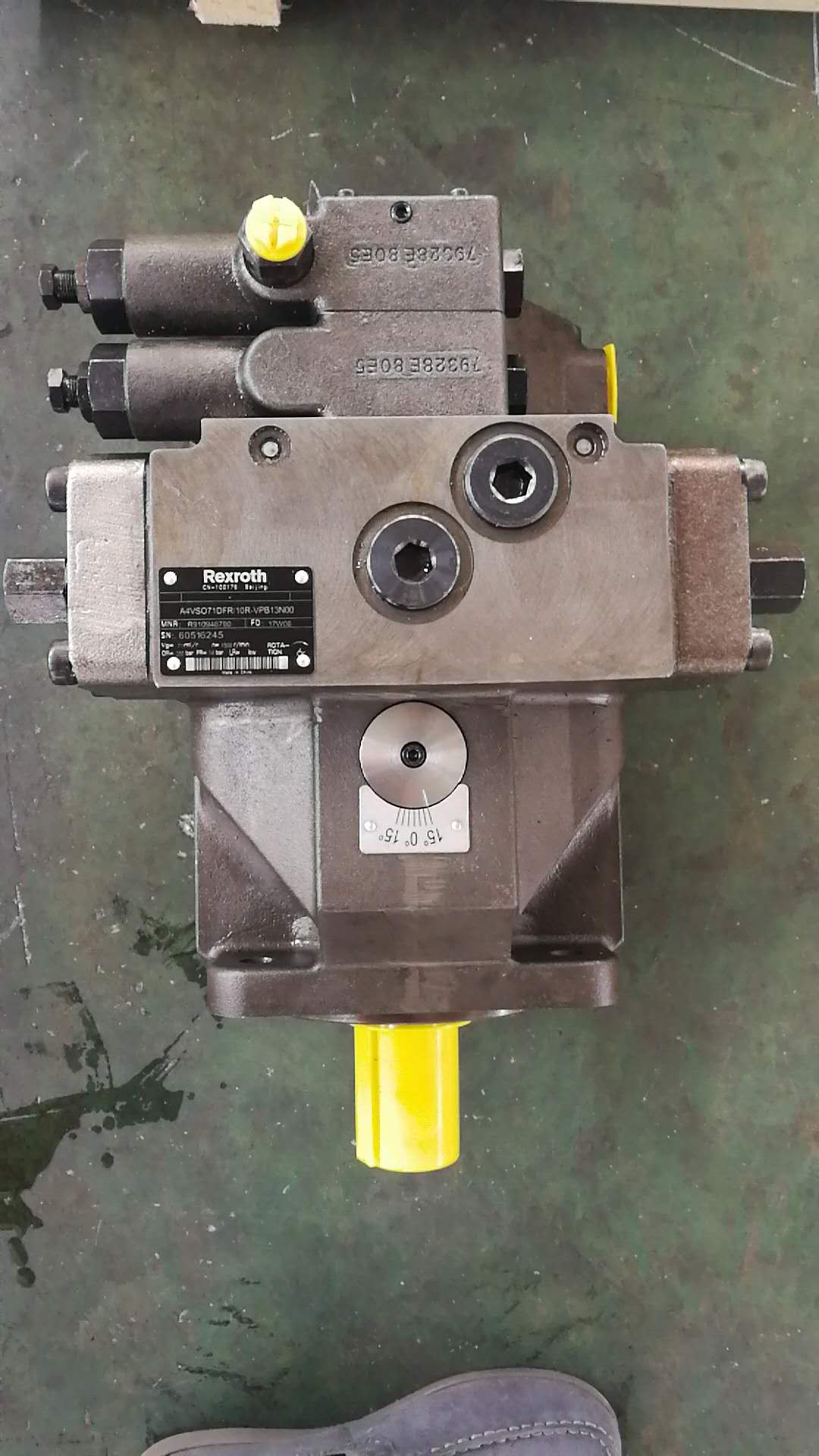 力士乐柱塞泵A10VO140DR/31R-VPB12N00威格士液压设备