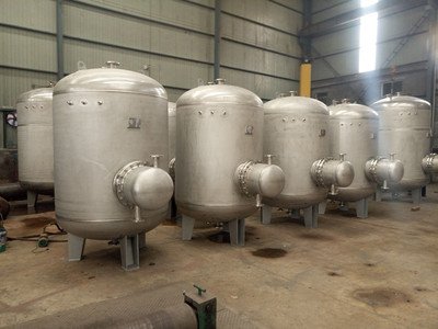 盘锦浮动盘管换热器【YDA工厂】  盘锦容积式换热器  盘锦生活热水换热器