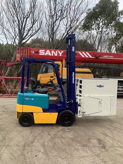 小时1吨电瓶叉车 配卡斯卡特冰箱夹 进口电瓶叉车  小松电瓶叉车  二手小松电瓶叉车