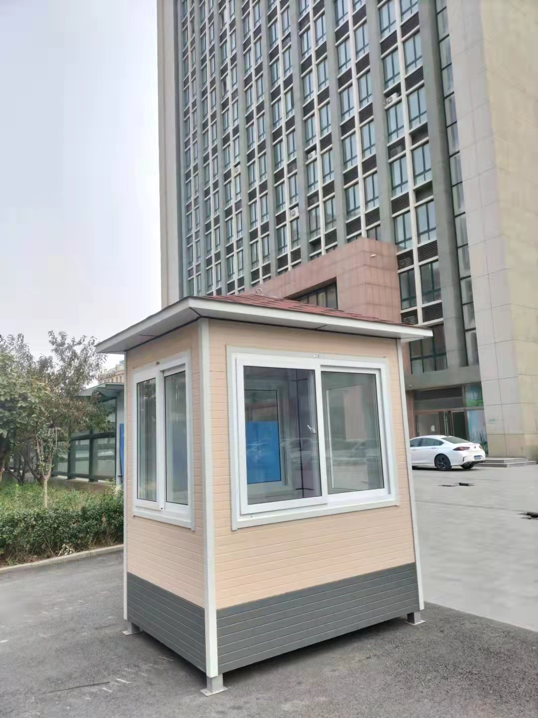 泰安学校盈家金属雕花板岗亭选购时的注意事项  不锈钢岗亭  彩钢板岗亭