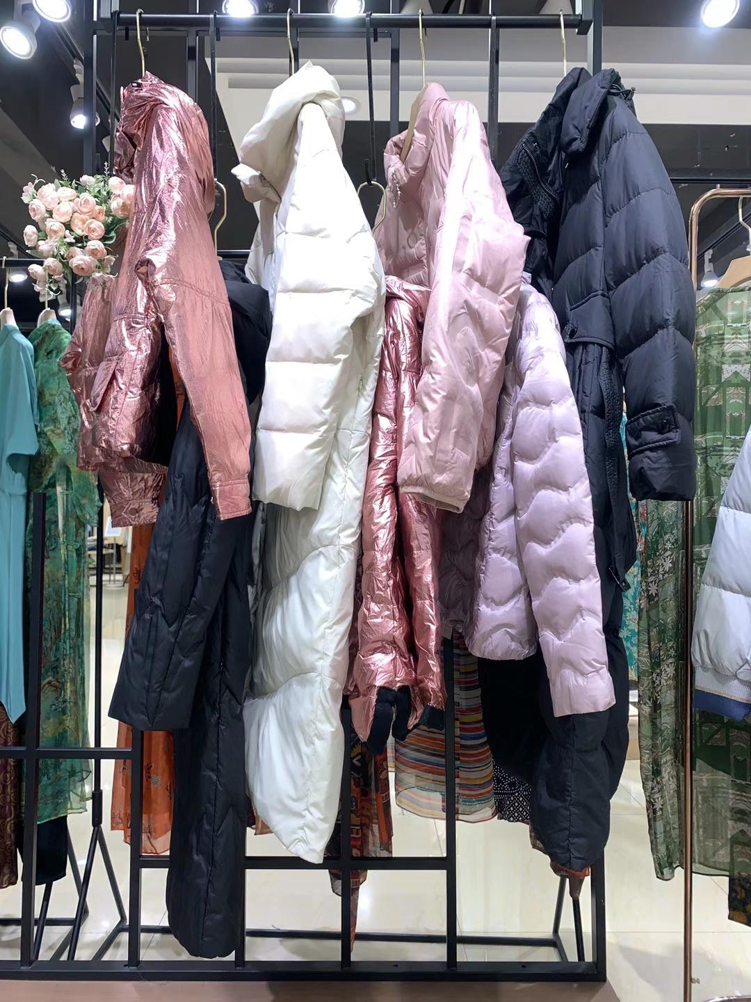 品牌女装尾货芭登芮芮2022春折扣女装库存批发  女装折扣  女装尾货批发  女装库存尾货批发