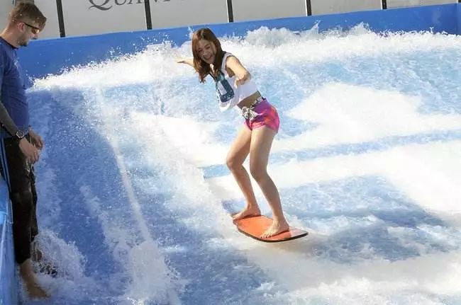 水上冲浪租赁水上冲浪出租冲浪设备欢乐来袭 灯光展 光影展