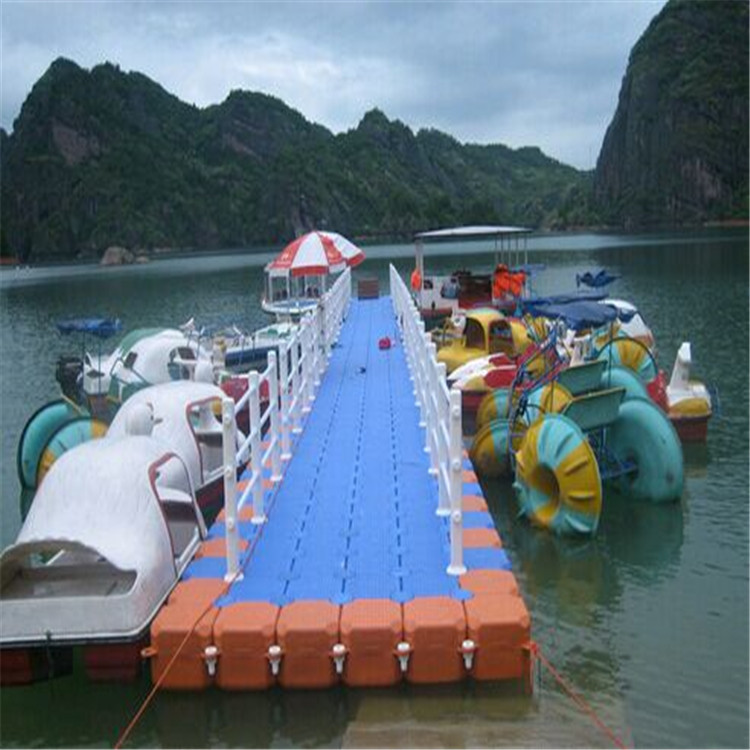 水上浮筒平台海上摩托皮划艇浮动码头停船位浮桥  浮箱  浮箱平台