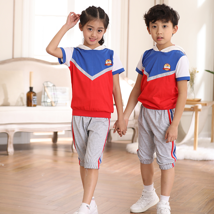 男女时尚童装  校园园服定制