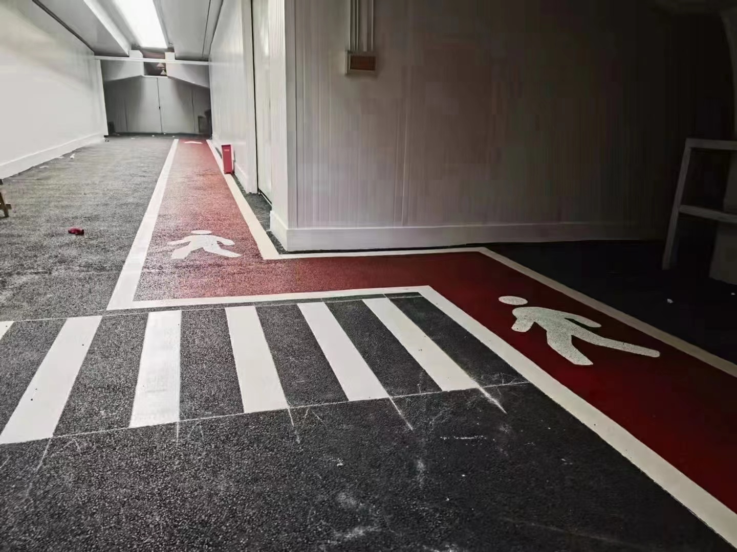 南京道路划线-斑马线（人行横道线）南京达尊交通工程  南京厂区划线