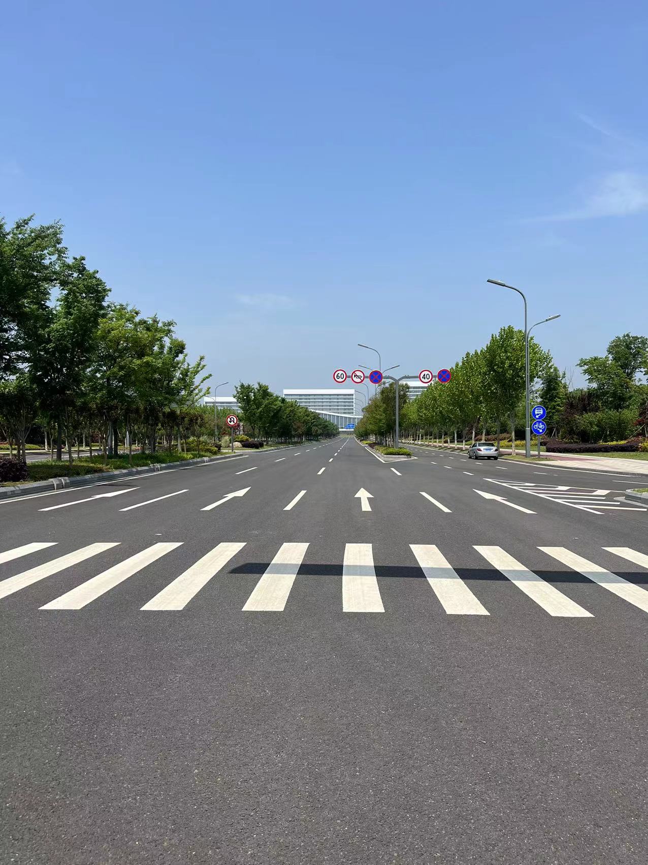 南京道路划线-斑马线（人行横道线）南京达尊交通工程  南京厂区划线