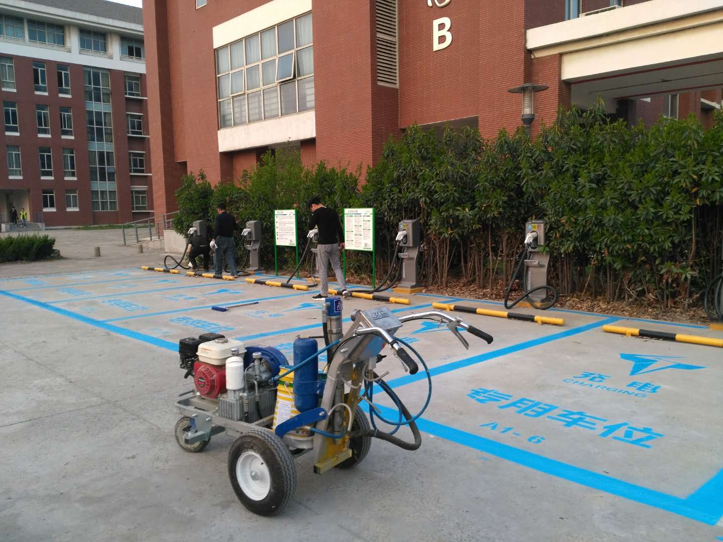 招标文件：南京道路划线冷漆标线划线施工政府采购项目  南京停车场划线