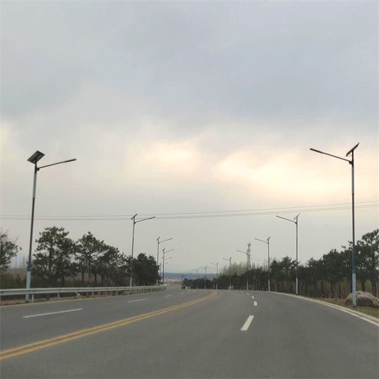 安徽6米方杆80瓦太阳能LED路灯  安徽6米太阳能路灯  安徽方杆太阳能路灯