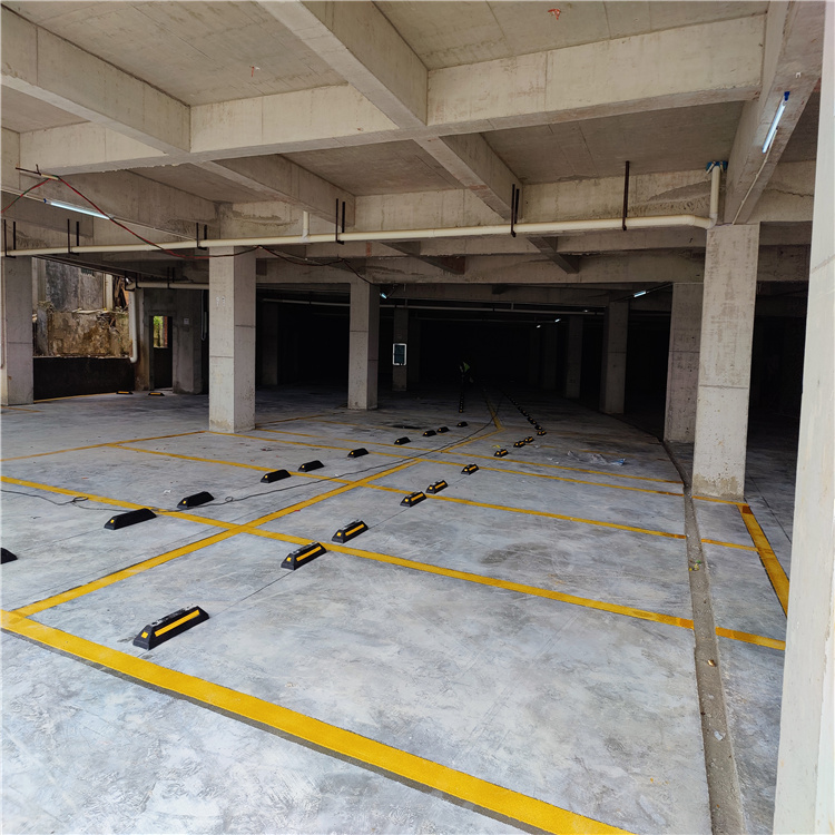 丽江市地下停车场划线漆厂家批发  丽江地下停车场划线