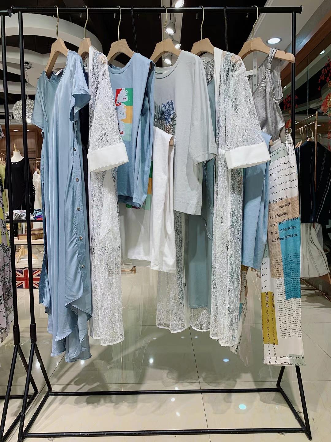 大牌女装品牌卓琪2022春女装折扣库存尾货批发货源  女装尾货批发  女装库存尾货批发