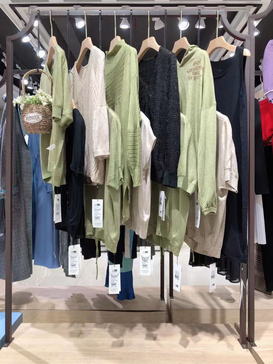 杭州品牌沫沫冰麻2022夏正品品牌女装折扣店尾货批发  女装尾货批发  女装库存尾货批发