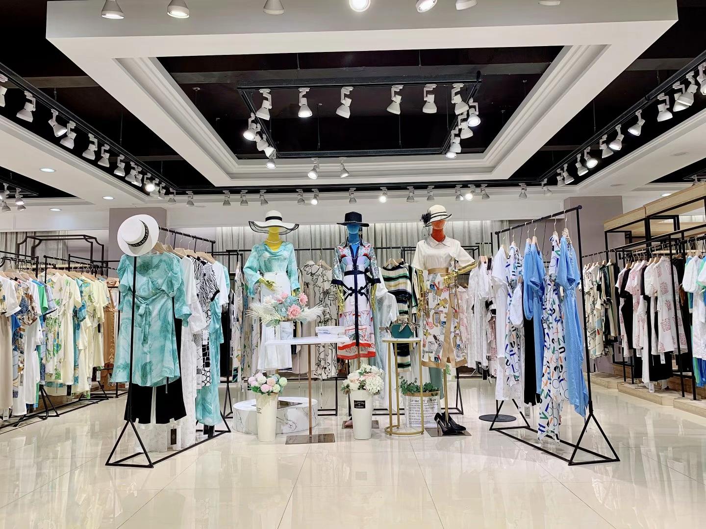 施珞琦2022夏大牌品牌女装折扣尾货货源打包批发  女装尾货批发  女装库存尾货批发