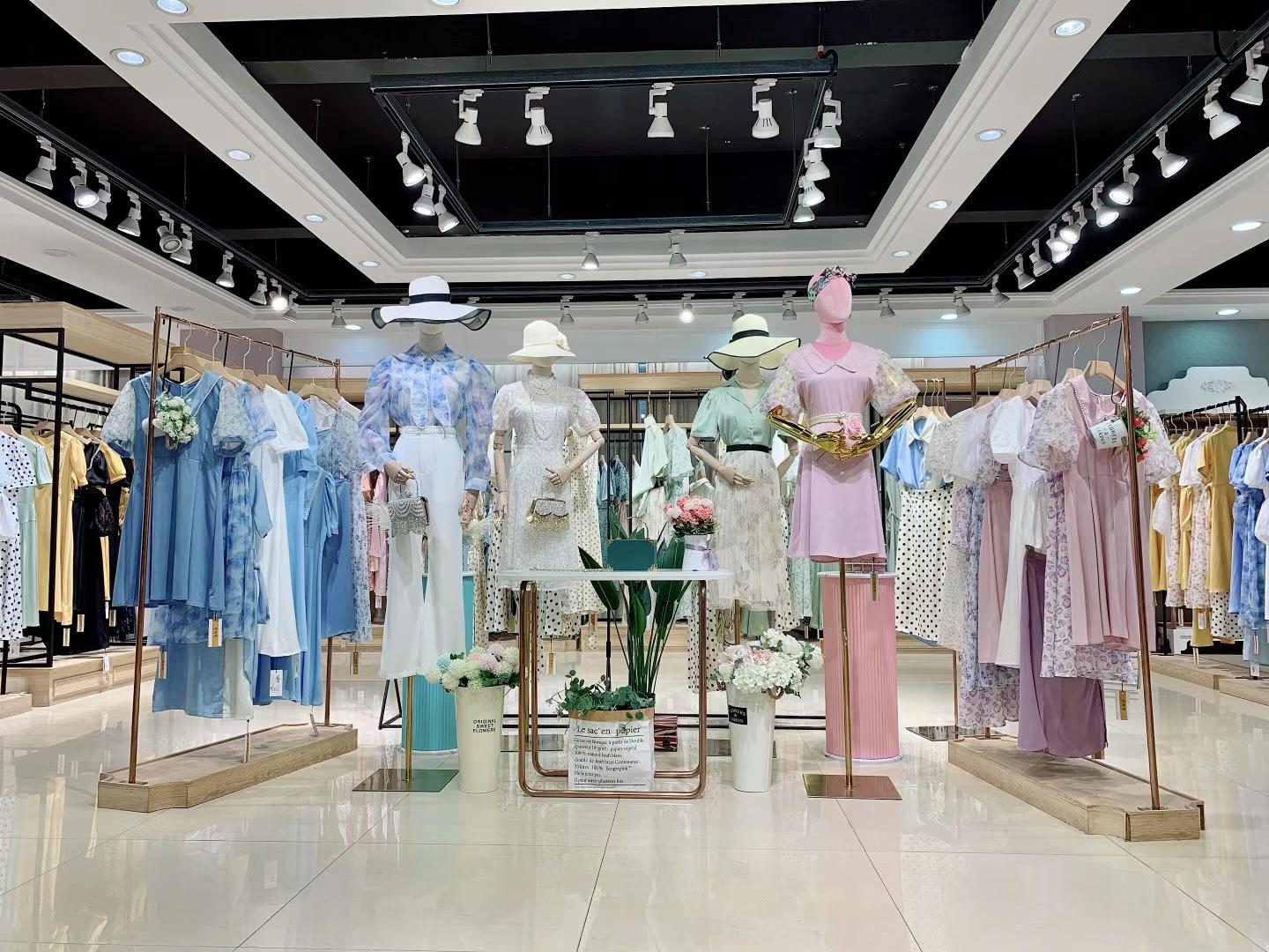 品牌欧施歌2022夏折扣女装尾货电商货源批发基地  女装折扣  女装尾货批发  女装库存尾货批发
