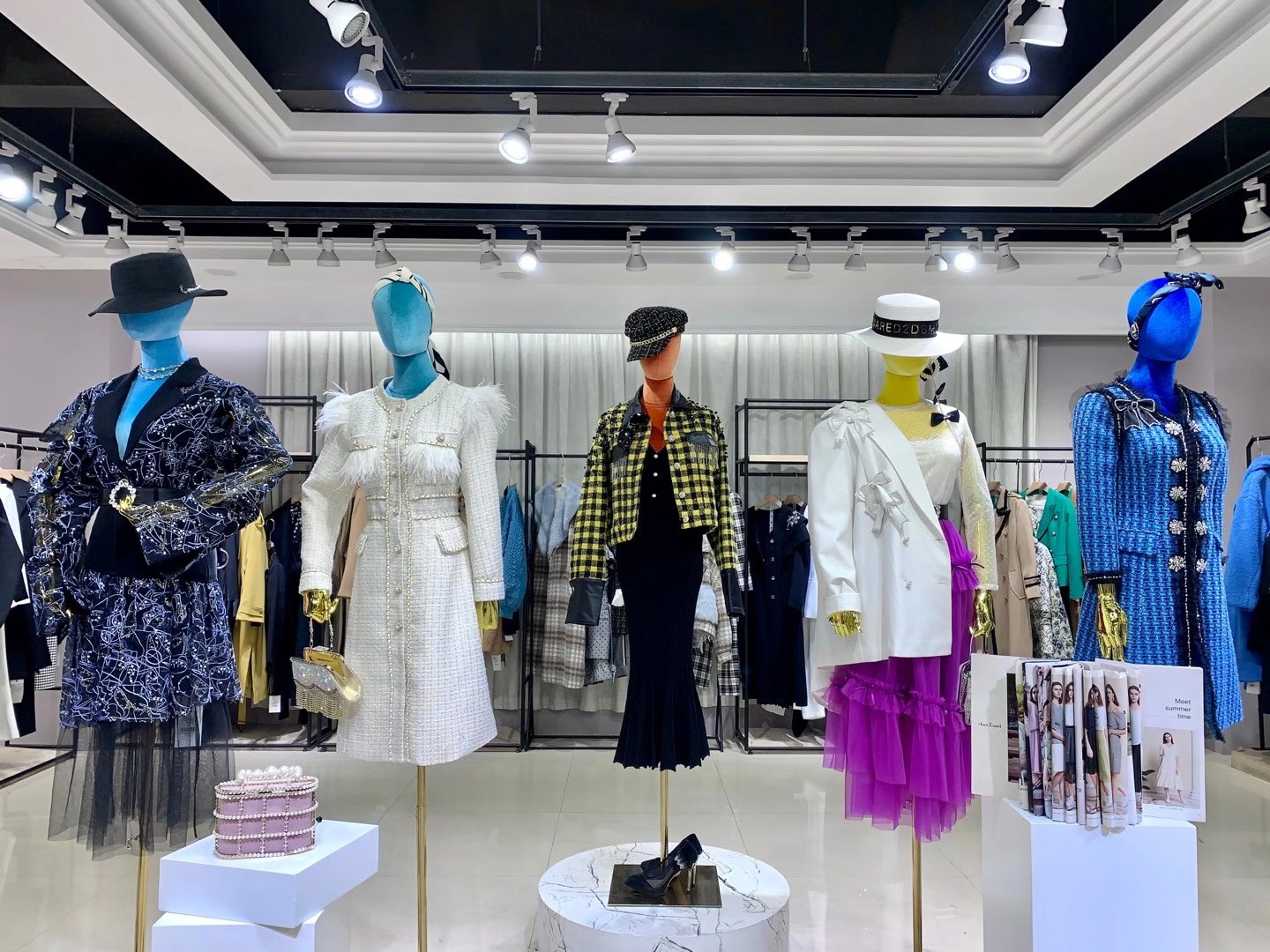 品牌戴布拉芬2022四季装品牌女装折扣尾货批发渠道  女装尾货批发  女装库存尾货批发