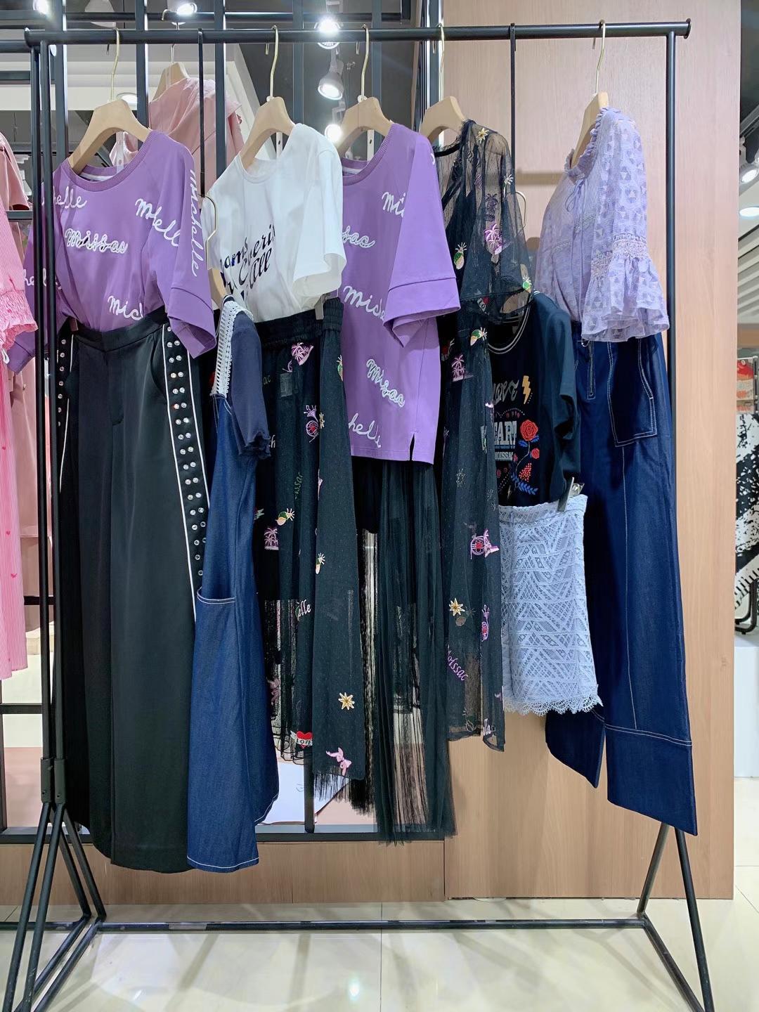 一二线高端品摩萨克2022夏品牌折扣女装尾货走份批发  女装折扣  女装尾货批发  女装库存尾货批发