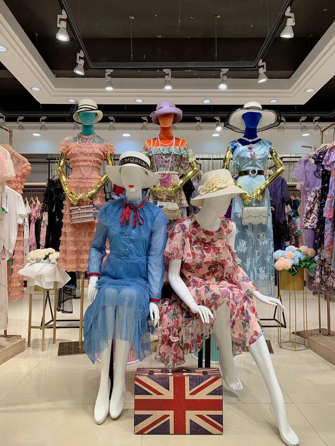 品牌马克华菲2022夏品牌女装折扣尾货货源批发供应链  女装尾货批发  女装库存尾货批发