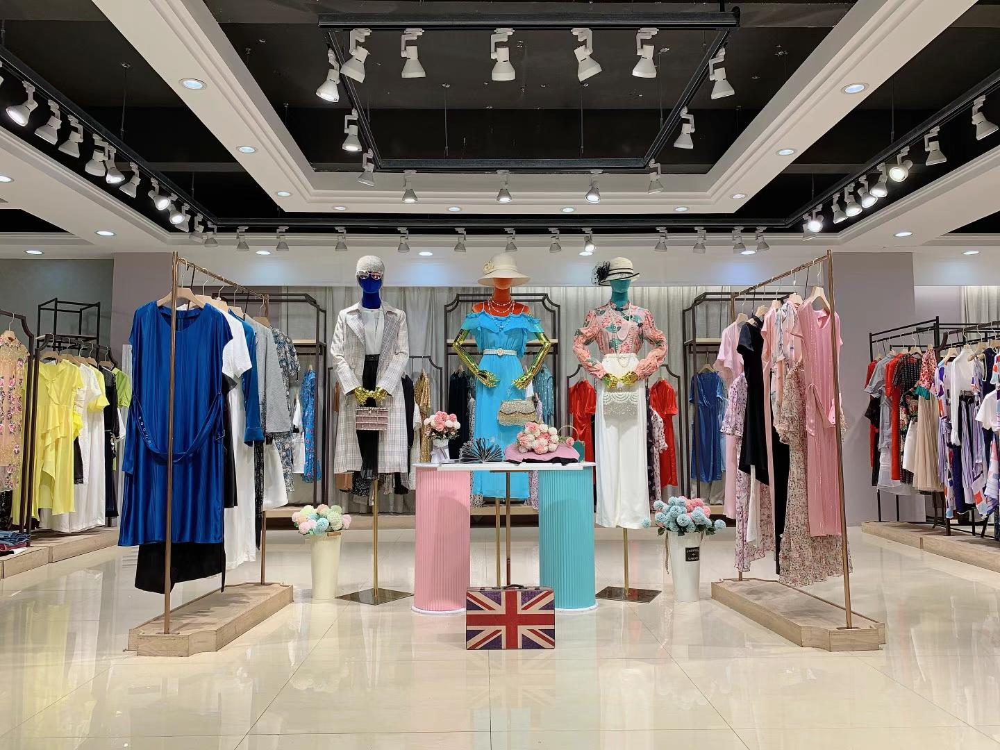 瞳日2022春夏大牌品牌折扣女装尾货批发供应商  女装折扣  女装库存尾货批发