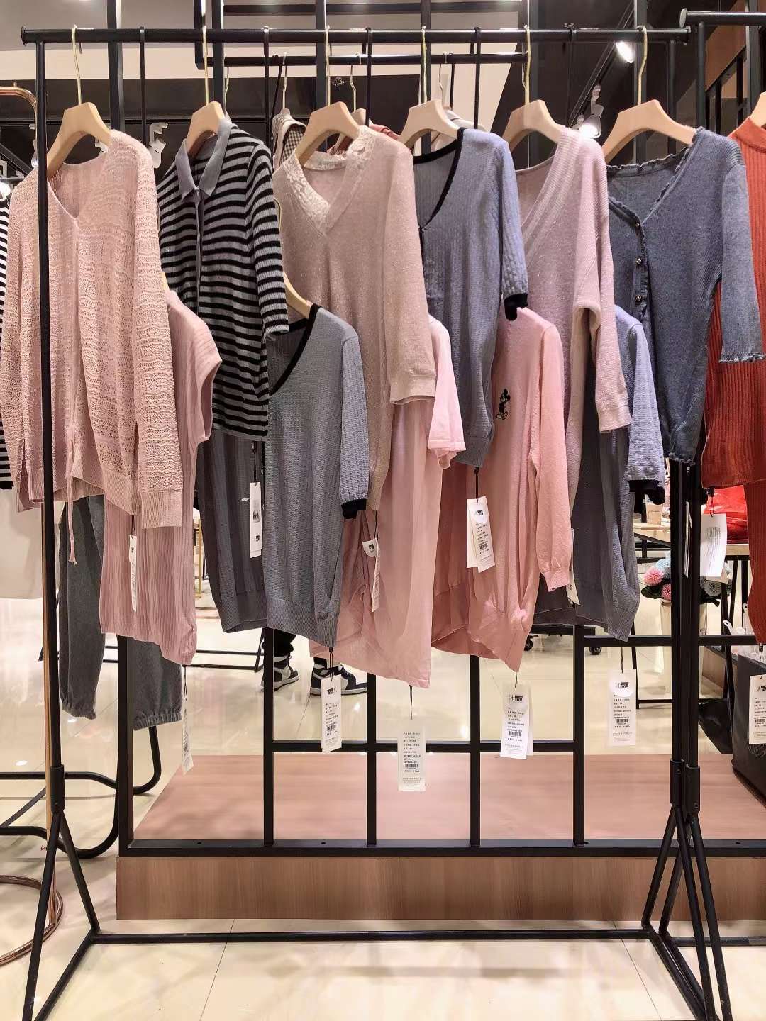 大牌女装品牌沫沫冰麻2022 夏品牌女装折扣一手货源批发  女装尾货批发  女装库存尾货批发