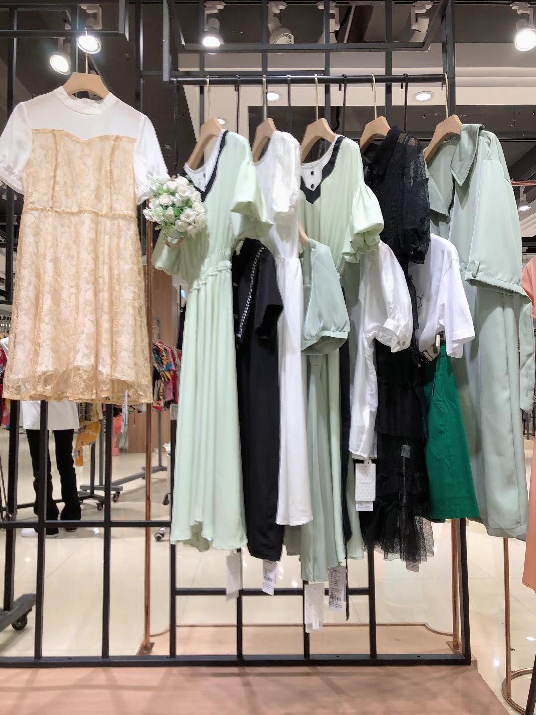 高端品牌香纳儿2022春品牌女装折扣尾货库存走份打包  女装尾货批发  女装库存尾货批发