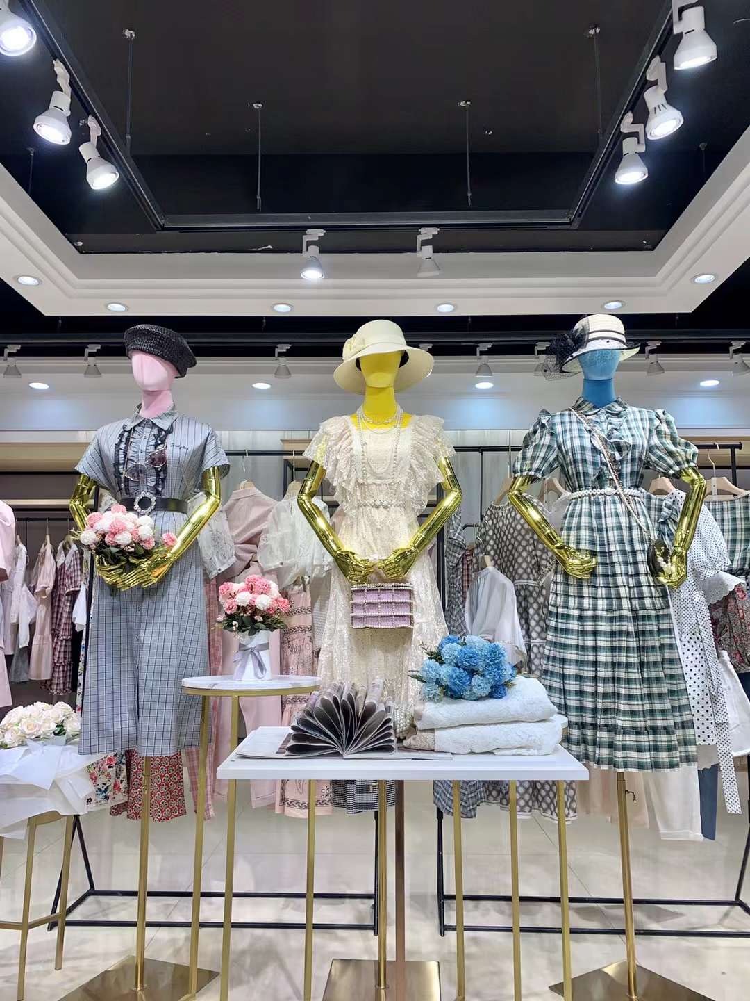品牌女装芭依璐2022夏品牌折扣女装尾货走份批发  女装折扣  女装尾货批发  女装库存尾货批发