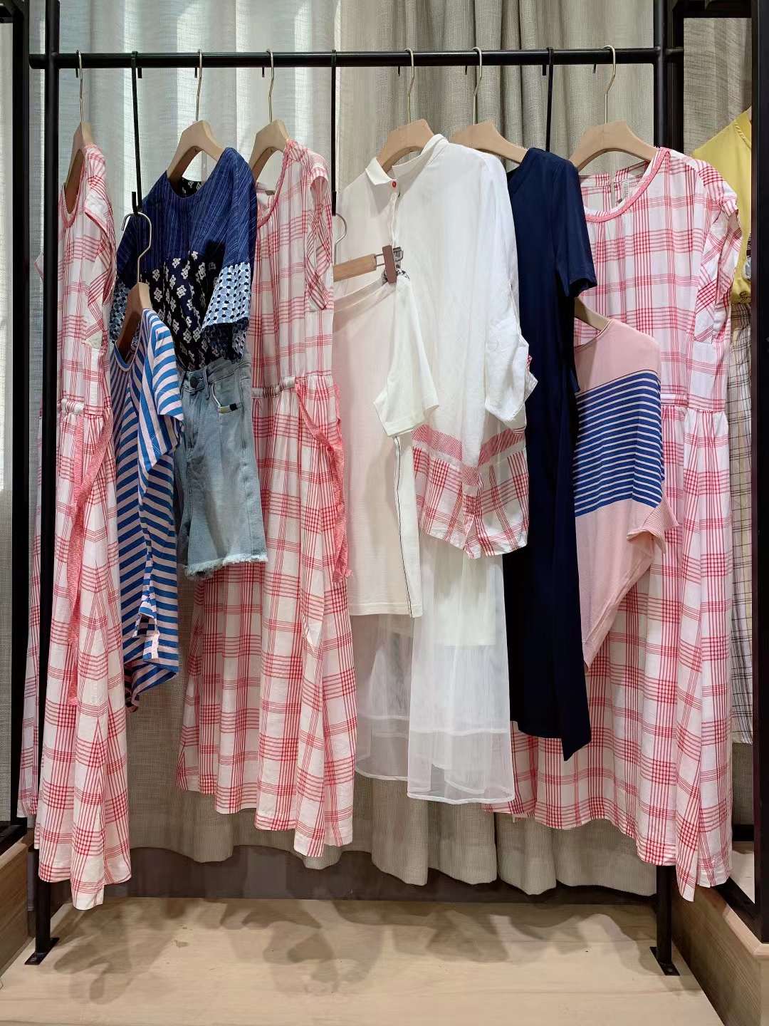 国内一二线品牌丽迪莎22夏品牌折扣女装库存尾货批发  女装折扣  女装尾货批发