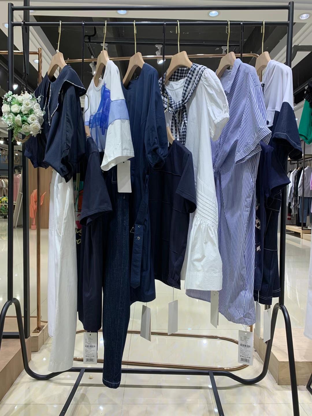 一线品牌无涩一诺2022夏品牌女装折扣库存打包走份  女装尾货批发  女装库存尾货批发