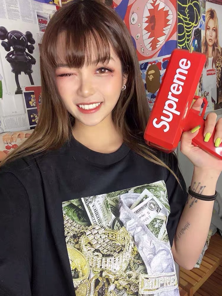 韩版潮流22Supreme品牌新款T恤库存尾货货源供应