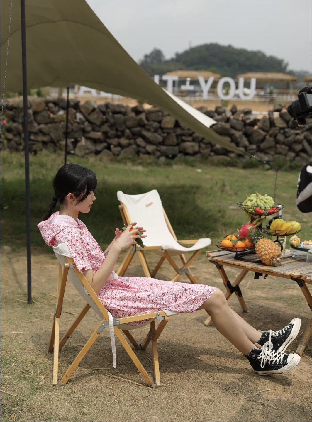 深圳原创设计品牌ONE MO22夏休闲时尚女装库存折扣批发