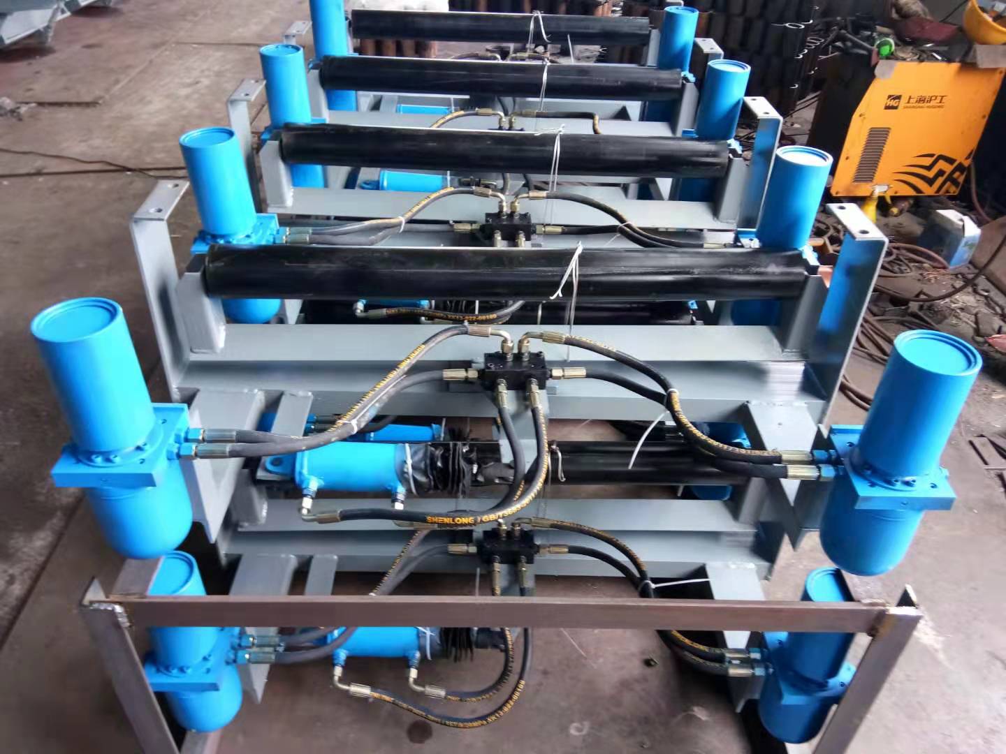 带宽650液压纠偏装置  带宽650液压调偏装置  带宽500液压调偏装置  上皮带液压调偏